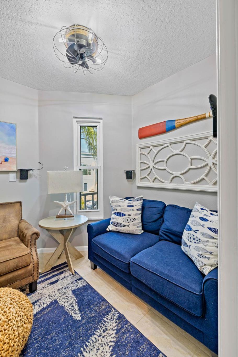 5 Bed3Bath Waterfront Pool Home With Full Gym, Office, And Heated Pool! Hernando Beach Exteriör bild