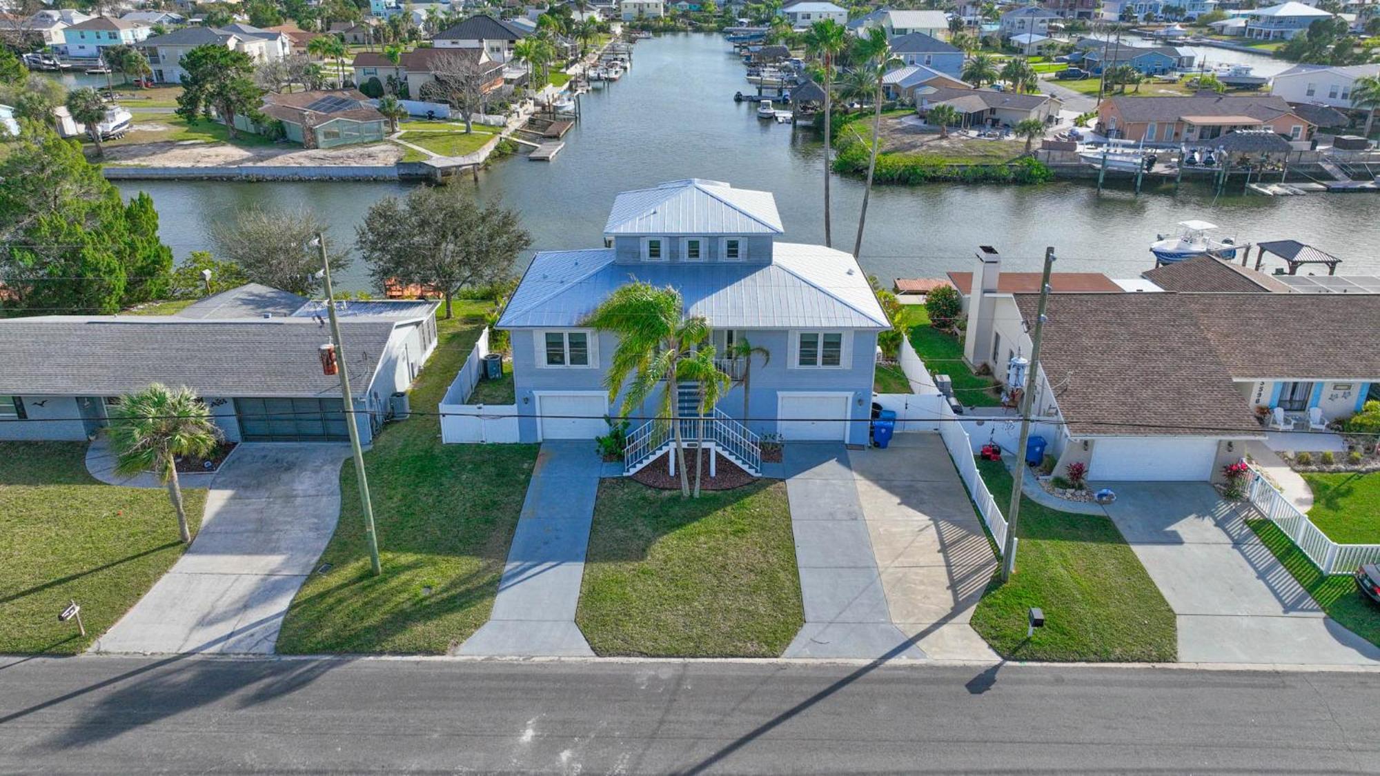 5 Bed3Bath Waterfront Pool Home With Full Gym, Office, And Heated Pool! Hernando Beach Exteriör bild