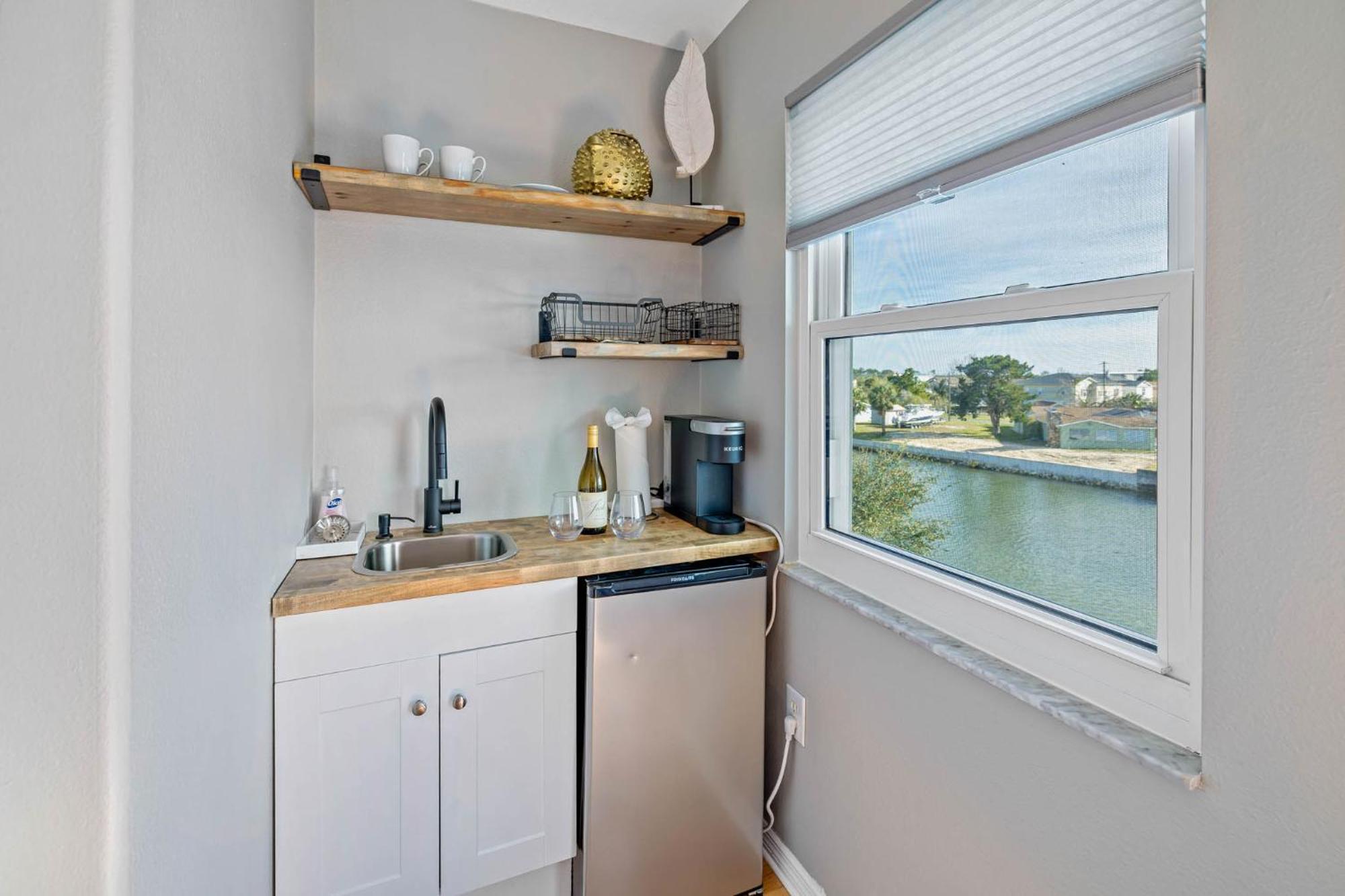 5 Bed3Bath Waterfront Pool Home With Full Gym, Office, And Heated Pool! Hernando Beach Exteriör bild