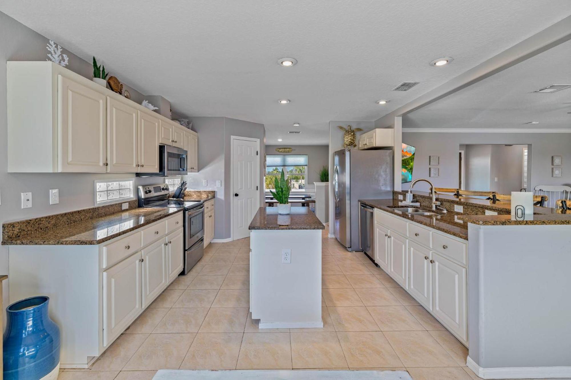 5 Bed3Bath Waterfront Pool Home With Full Gym, Office, And Heated Pool! Hernando Beach Exteriör bild