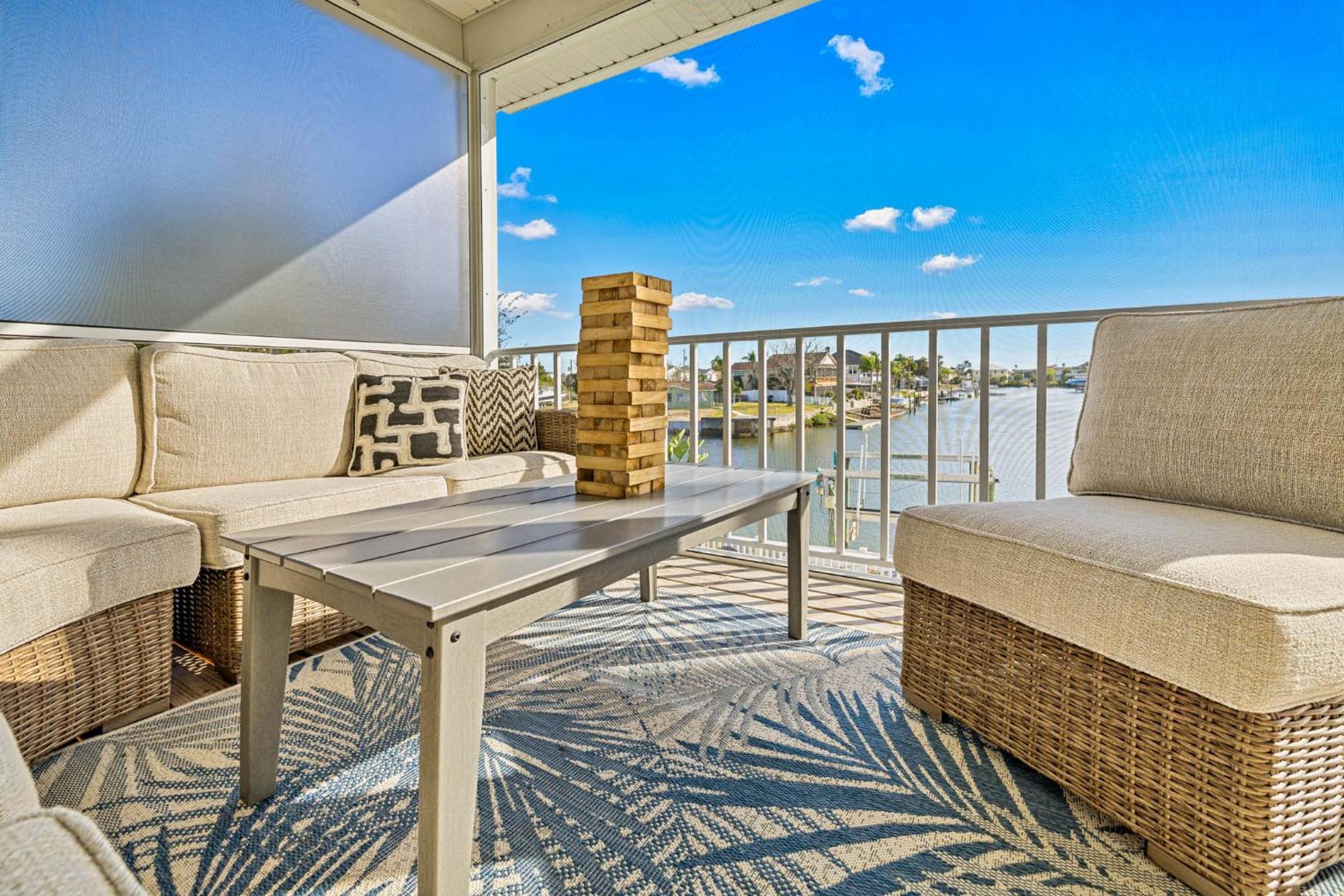 5 Bed3Bath Waterfront Pool Home With Full Gym, Office, And Heated Pool! Hernando Beach Exteriör bild